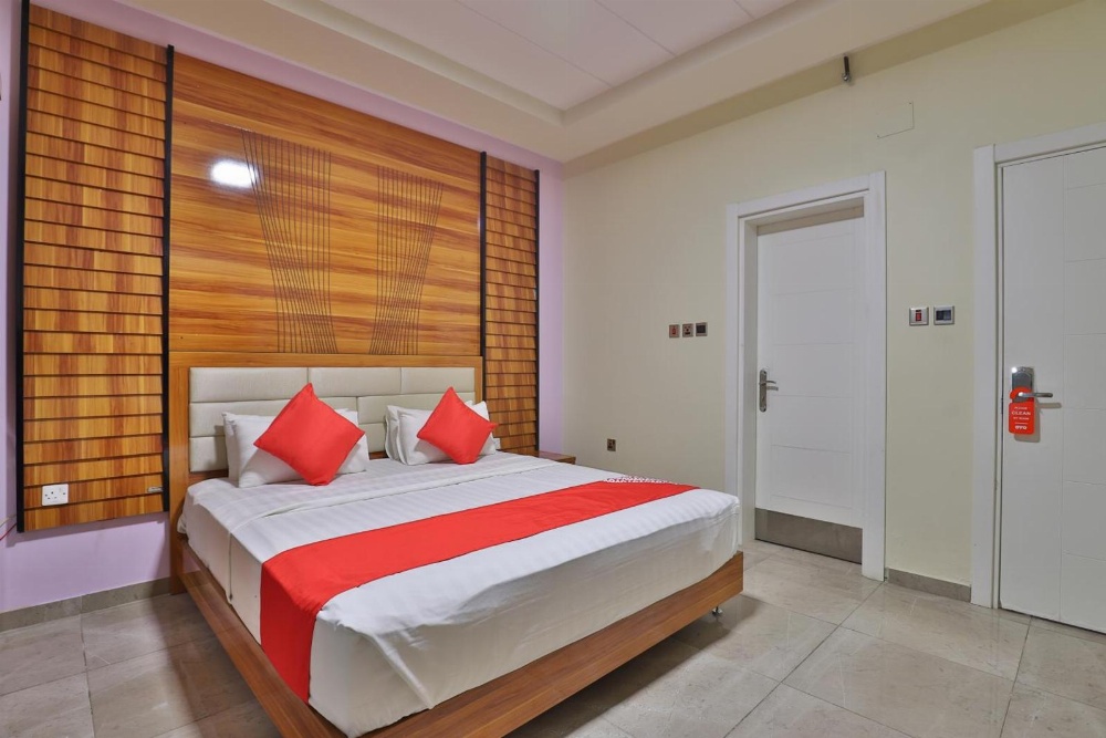 Blue Diamond Hotel Main image